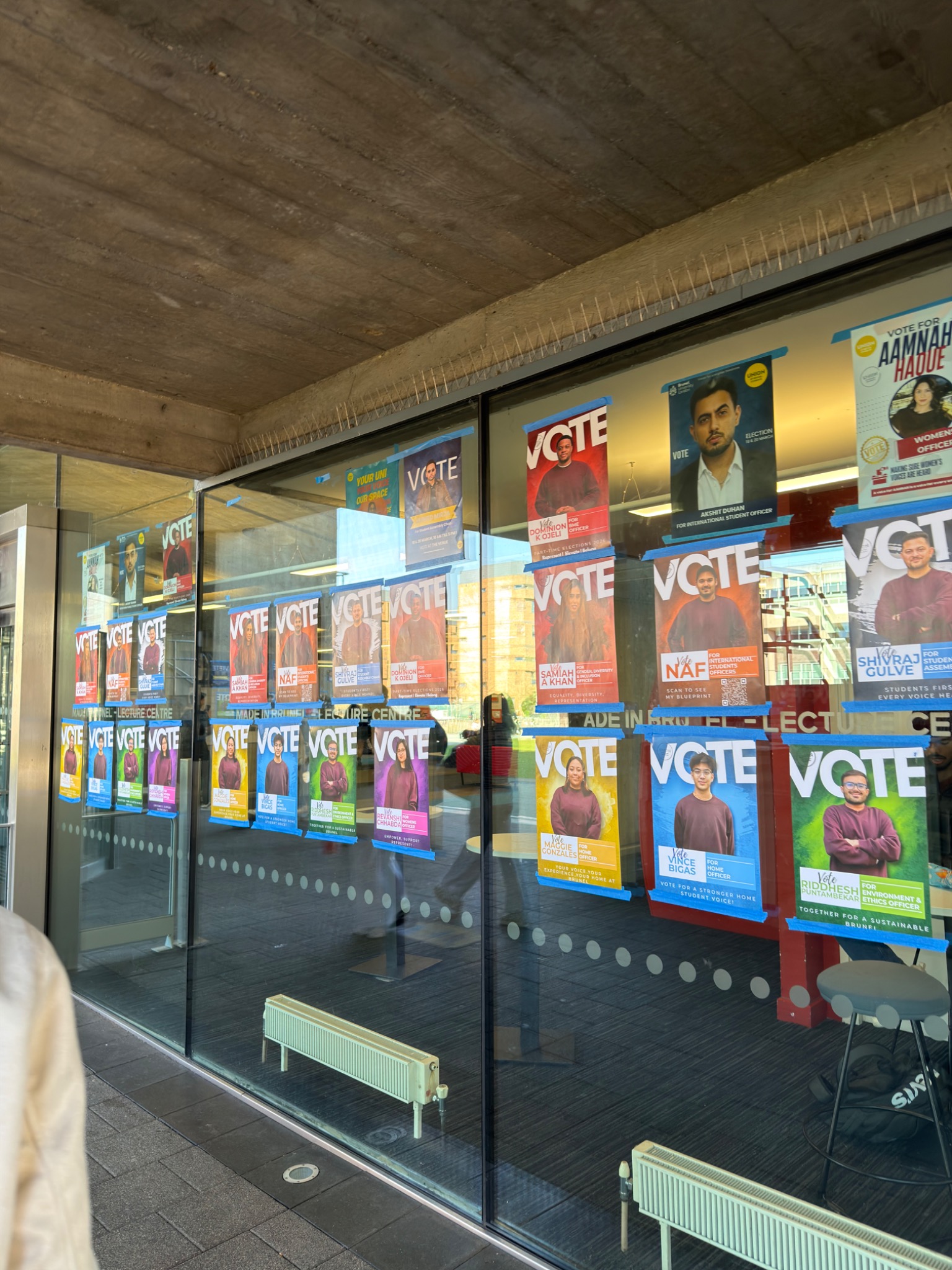 University election campaign