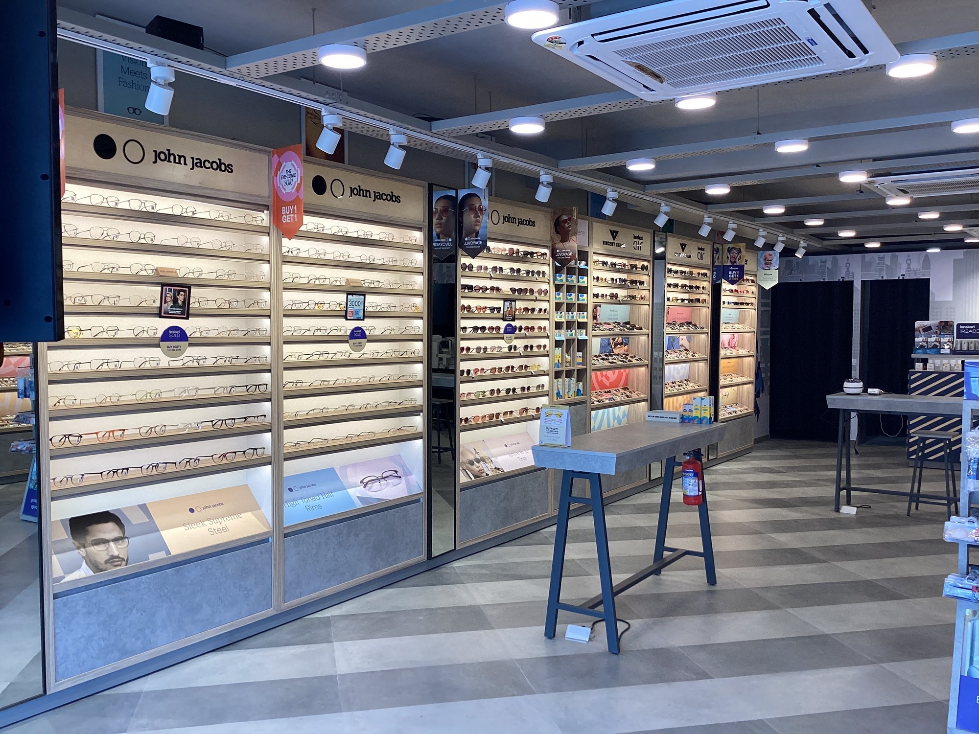 Lenskart / John Jacobs retail delivery